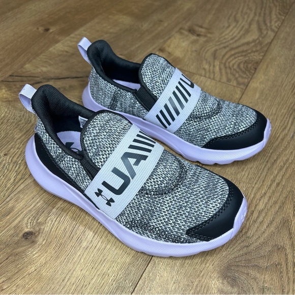 Under Armour Other - NIB $53 Under Armour GPS Surge 3 slip on in gray - Size 13.5K